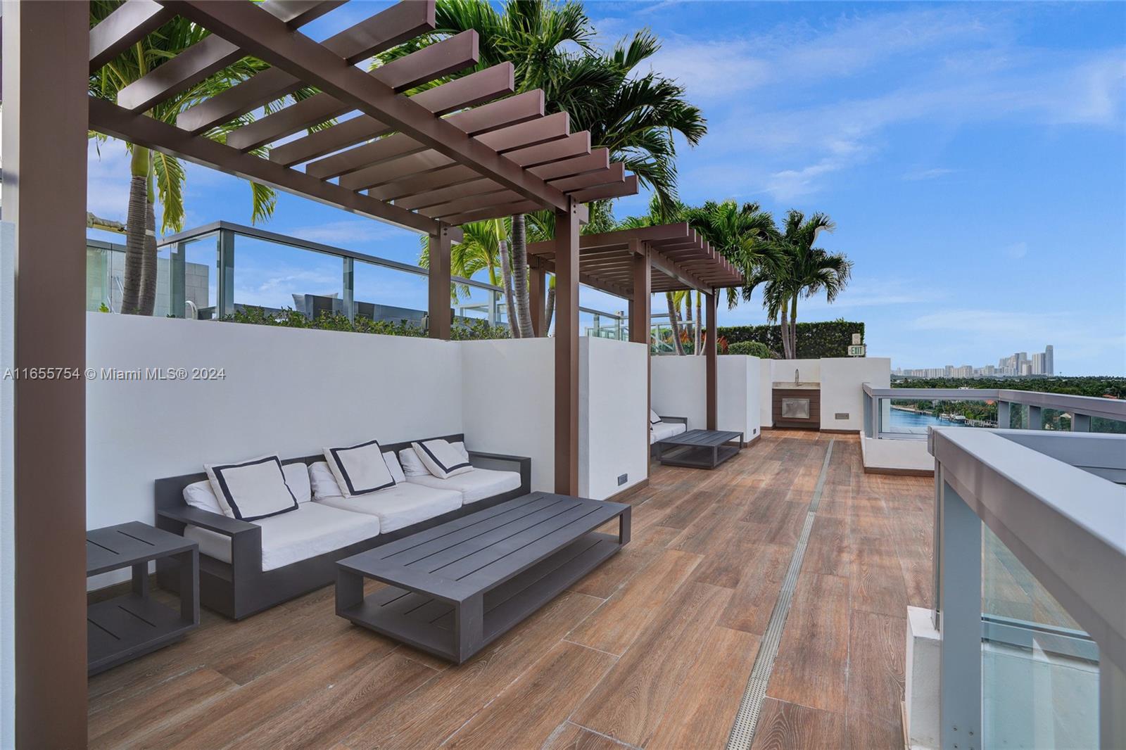 BIJOU BAY HARBOR CONDO - Residential