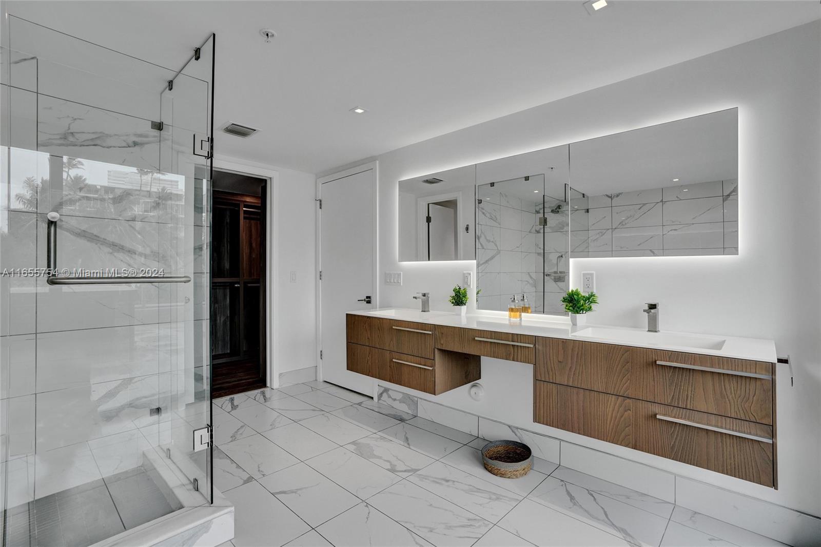 BIJOU BAY HARBOR CONDO - Residential