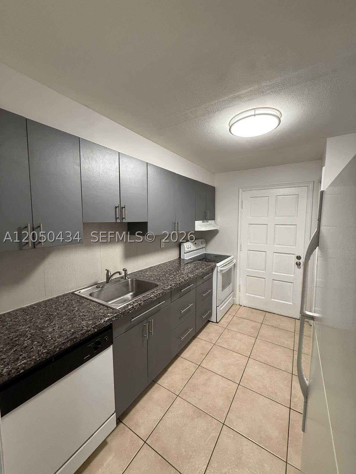 8600 SW 109th Ave 4-112