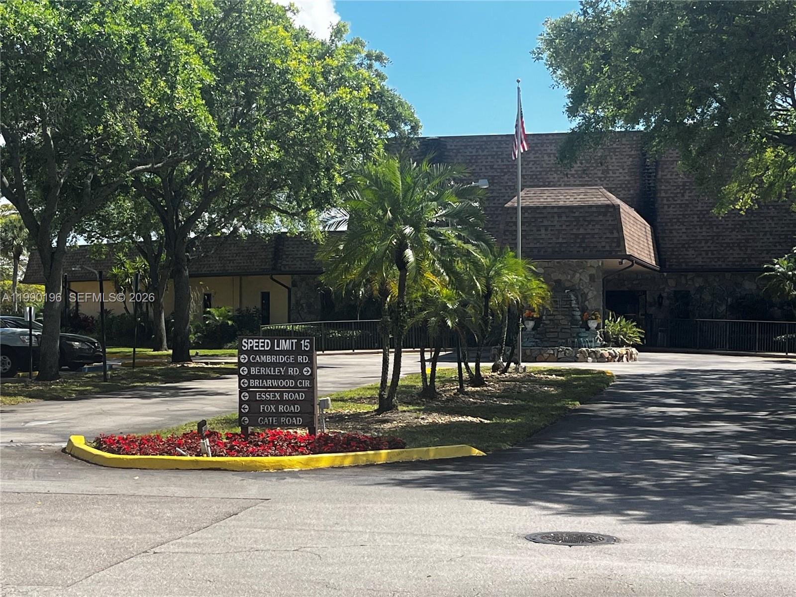 VILLAS AT CARRIAGE HILLS - Residential