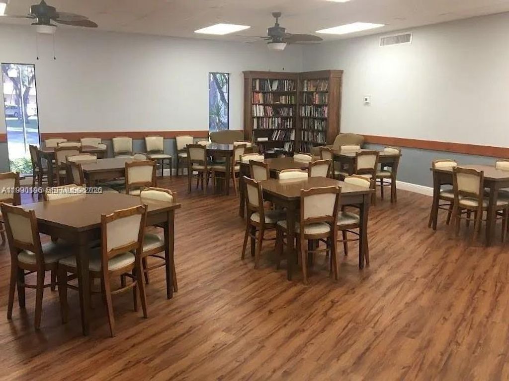 Photo of 200 Berkley Rd #123, Hollywood, FL 33024 (MLS # A11990196)