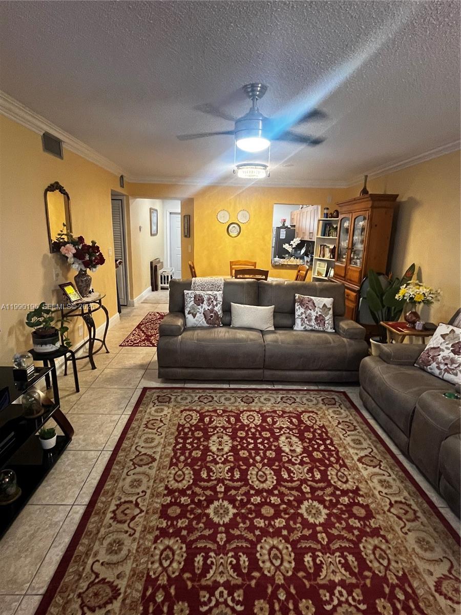 VILLAS AT CARRIAGE HILLS - Residential