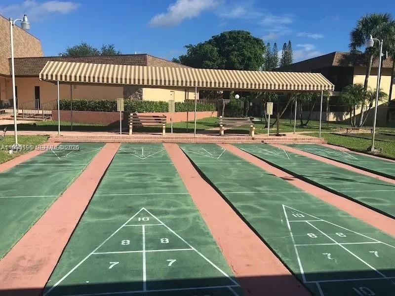 VILLAS AT CARRIAGE HILLS - Residential