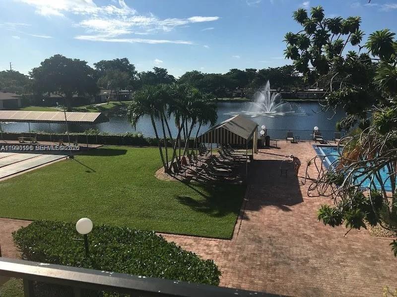 VILLAS AT CARRIAGE HILLS - Residential