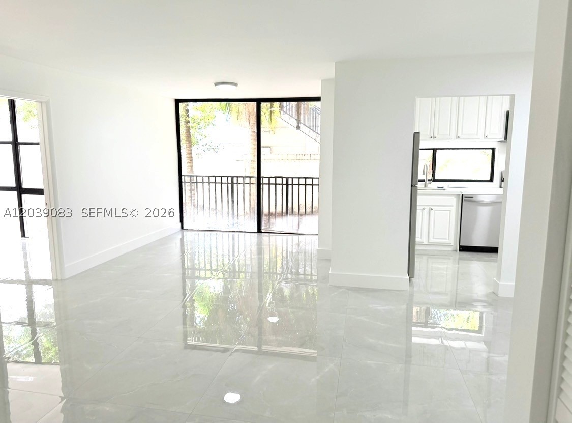 16909 N Bay Rd 116