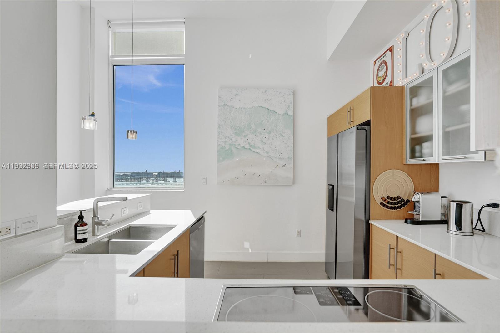 NEW WAVE CONDO - Residential