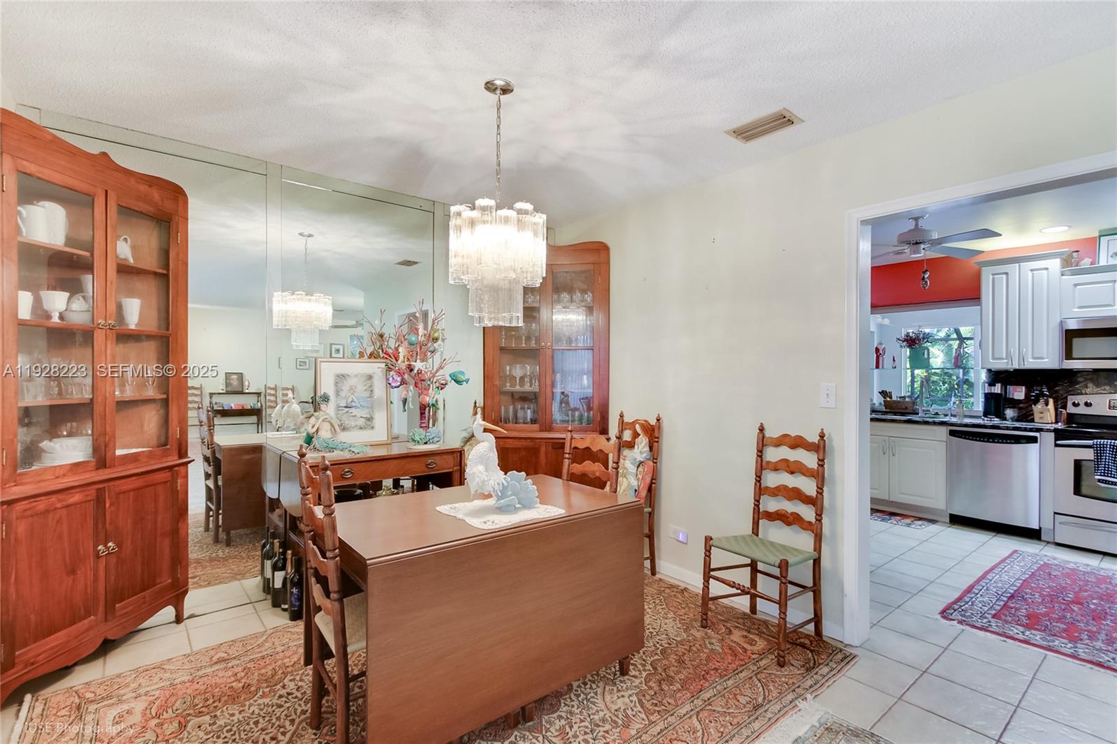 PLANTATIONS SECLUDED GARD - Residential