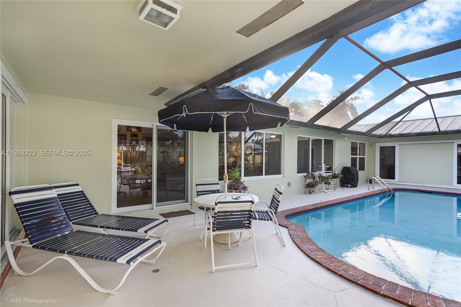 PLANTATIONS SECLUDED GARD - Residential