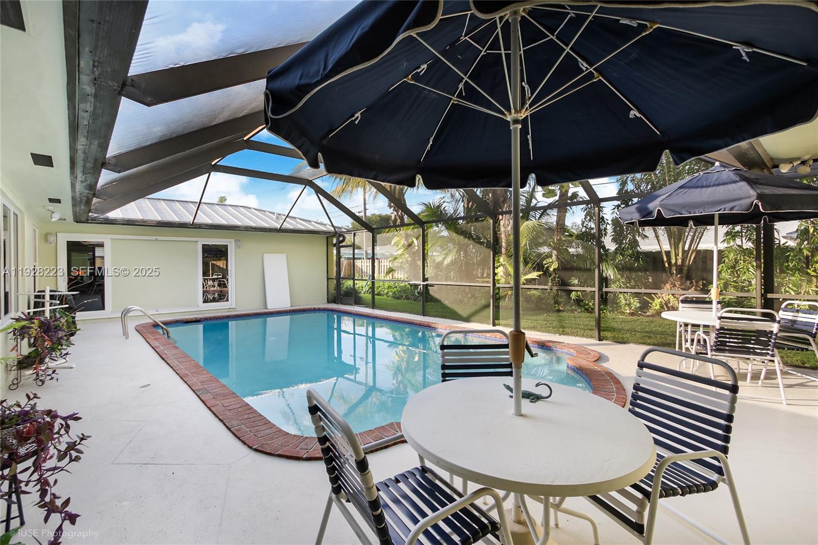 PLANTATIONS SECLUDED GARD - Residential