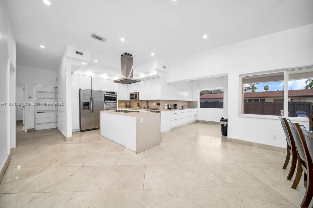HIGHLAND LAKES SEC 1 - Residential