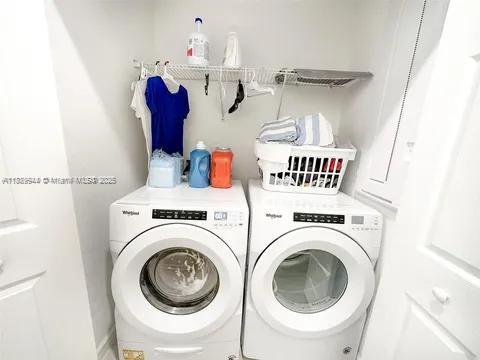 D & B SUBDIVISION - Residential Lease