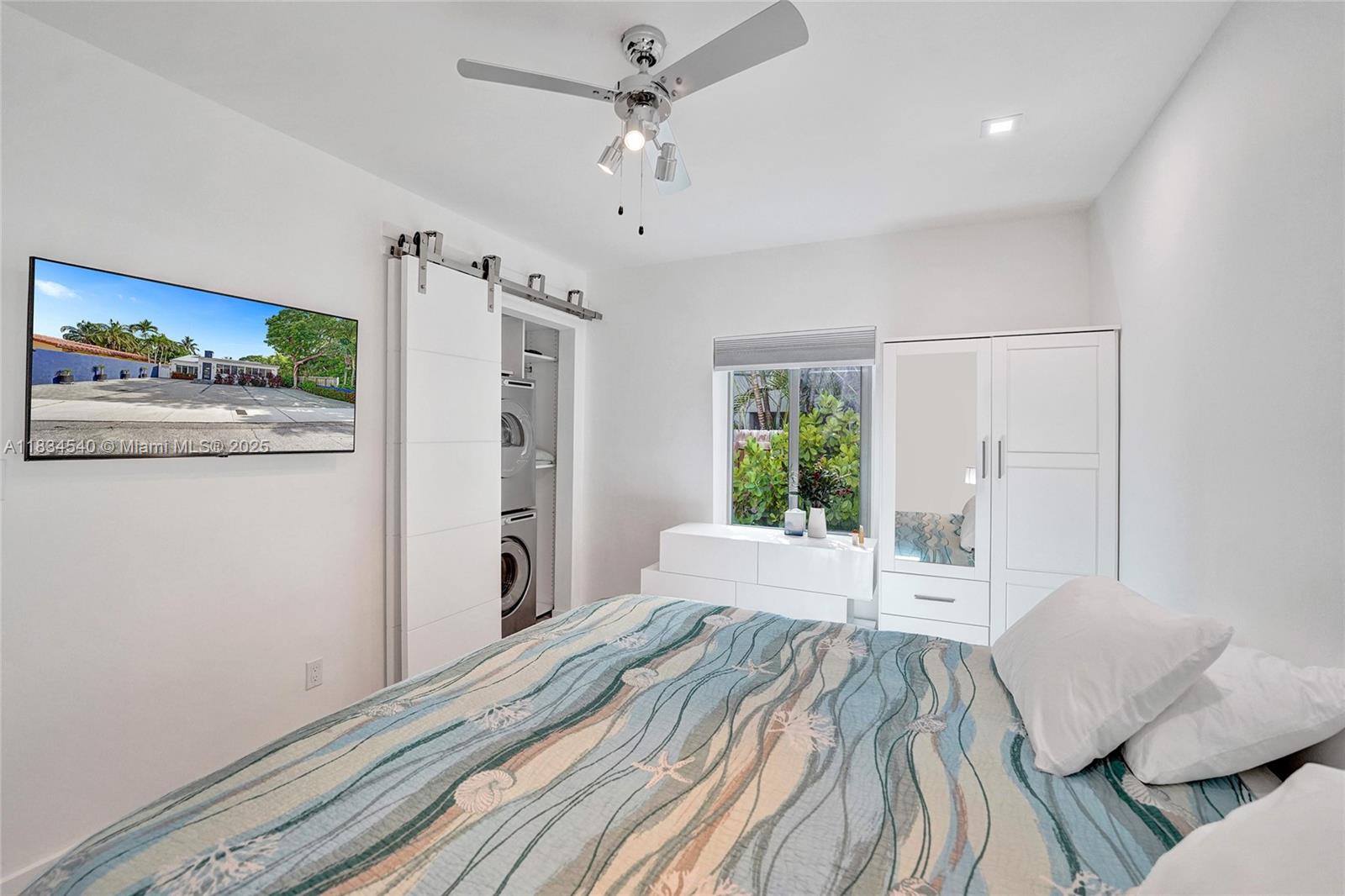 LAS OLAS BY THE SEA EXT - Residential Lease