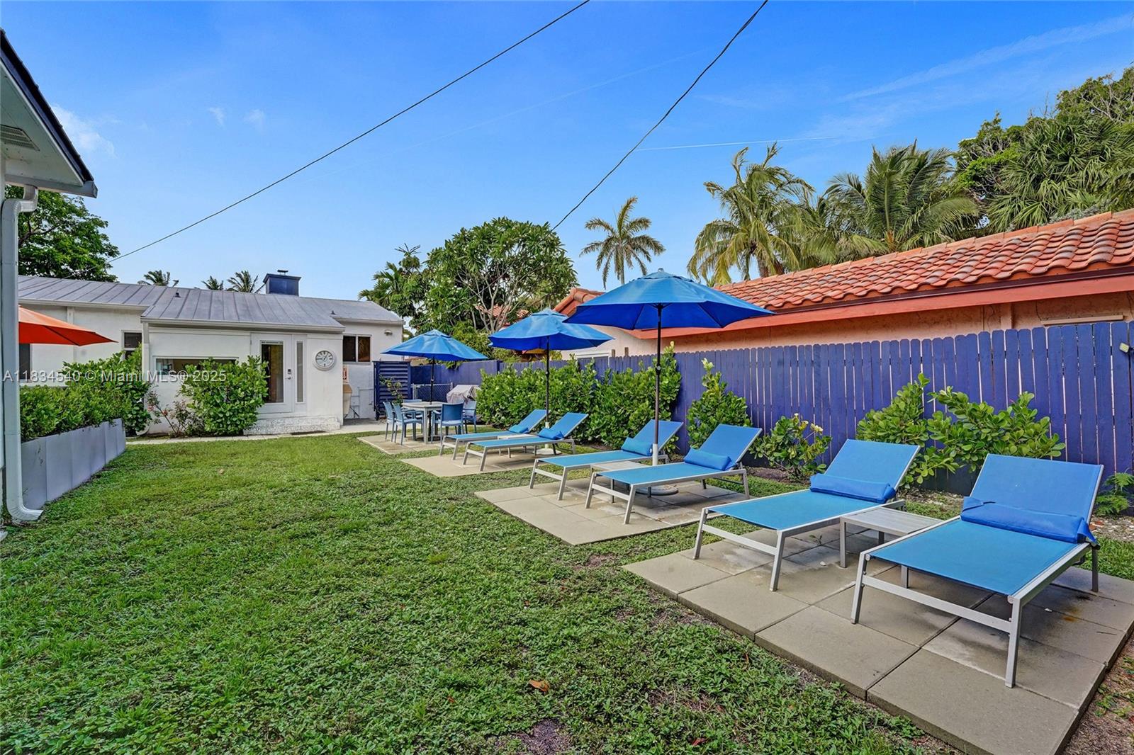 LAS OLAS BY THE SEA EXT - Residential Lease