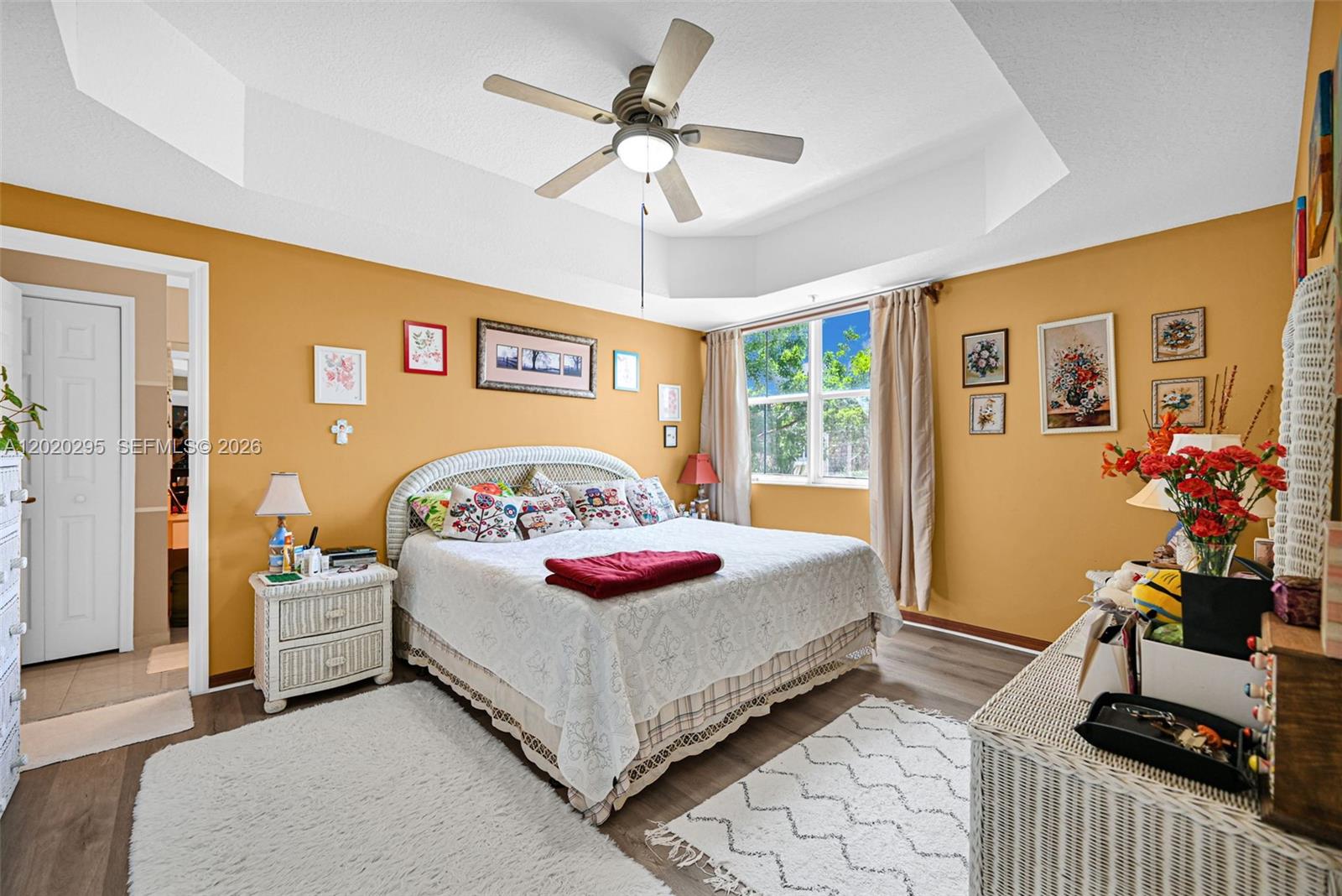 THE COURTS AT DORAL ISLES - Residential