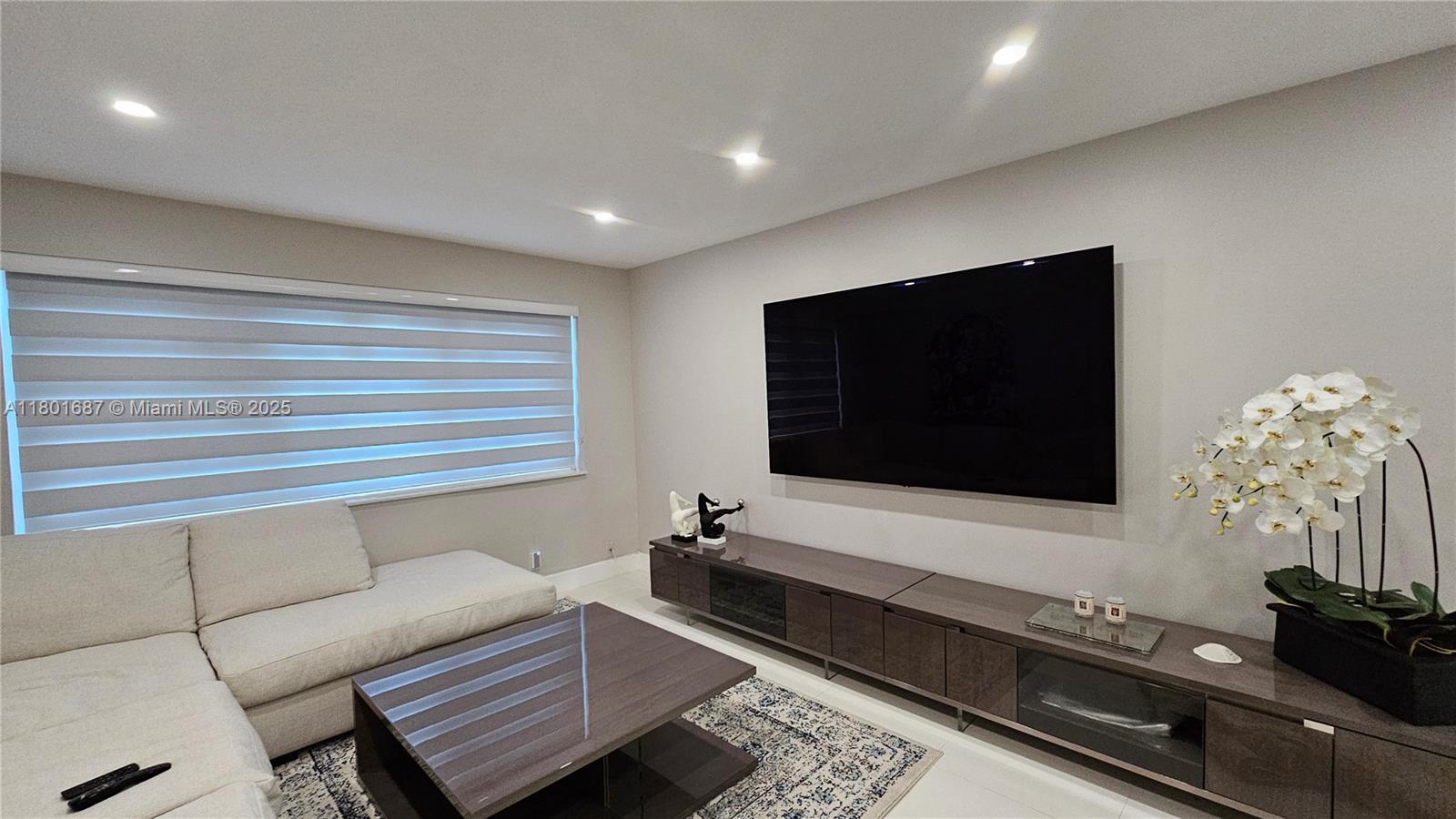 2300 Park Ln 314
