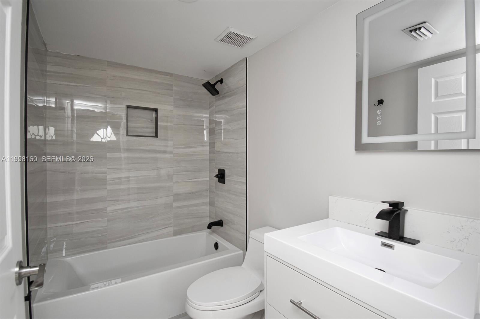 LE VILLAGE DE PROVENCE 2 - Residential Lease