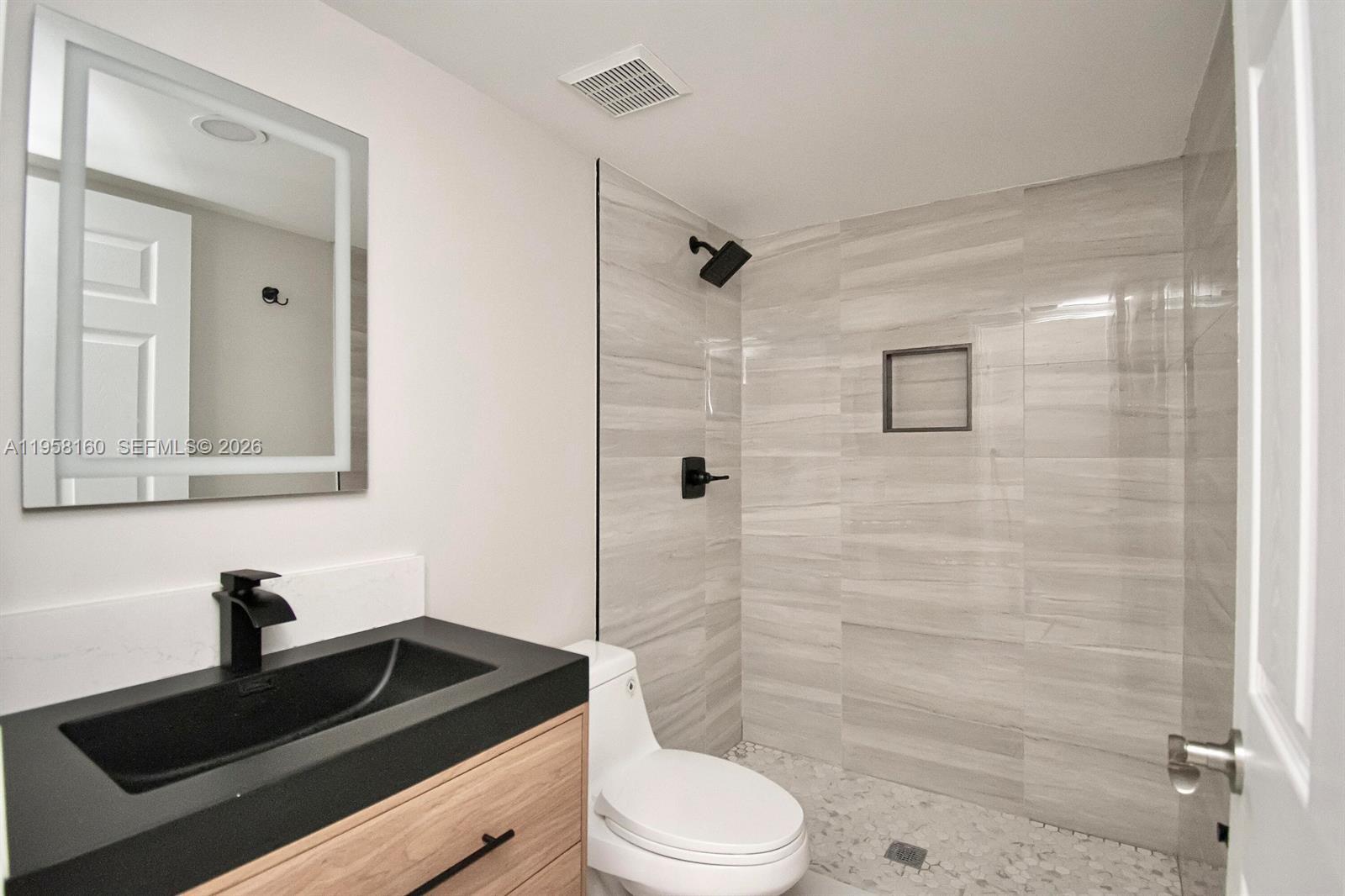 LE VILLAGE DE PROVENCE 2 - Residential Lease