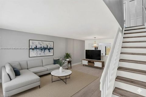 10167 SW 77th Ct 10167 Miami FL 33156