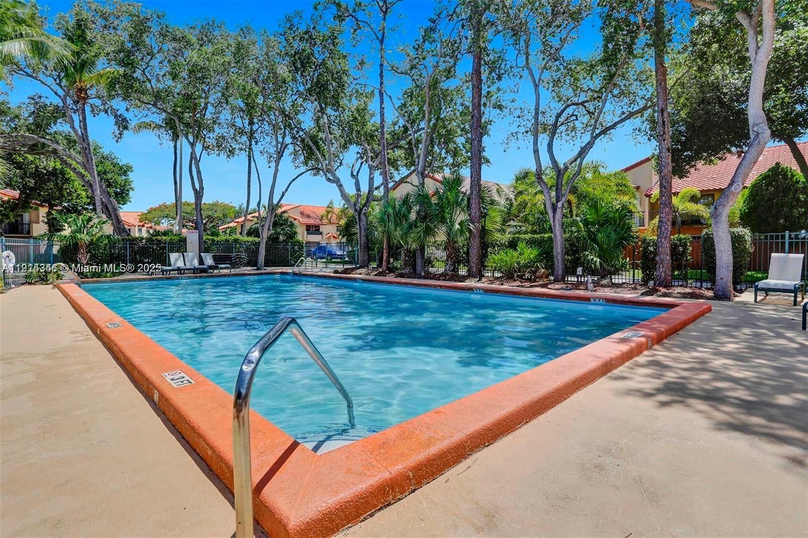 DADELAND COVE SEC 2 - Residential Lease