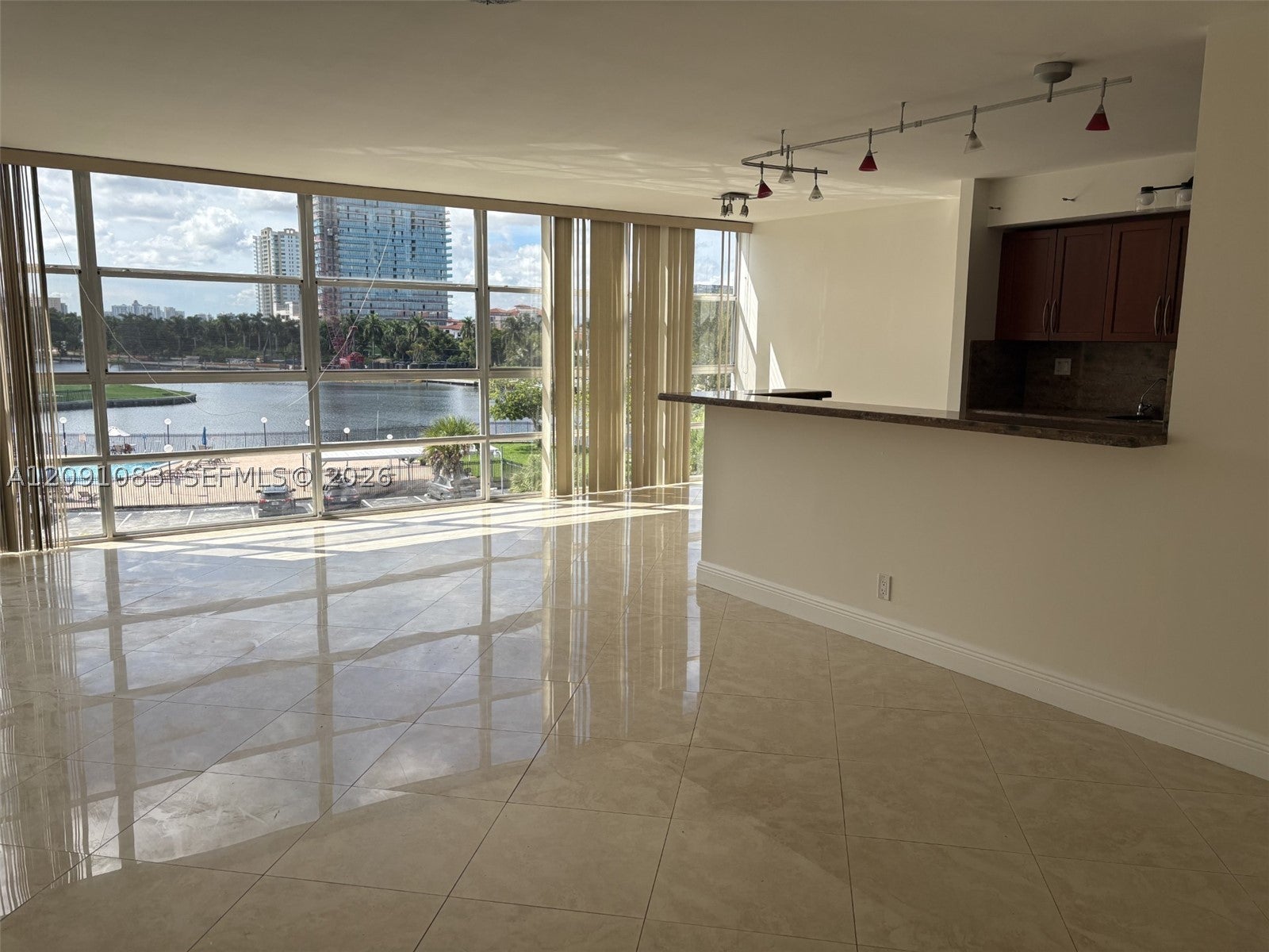 2000 Atlantic Shores Blvd 420
