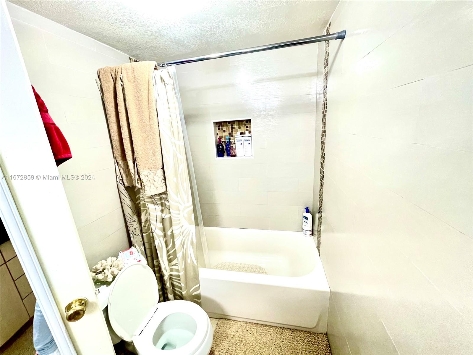 SUNSET PALMS EAST CONDO - Residential