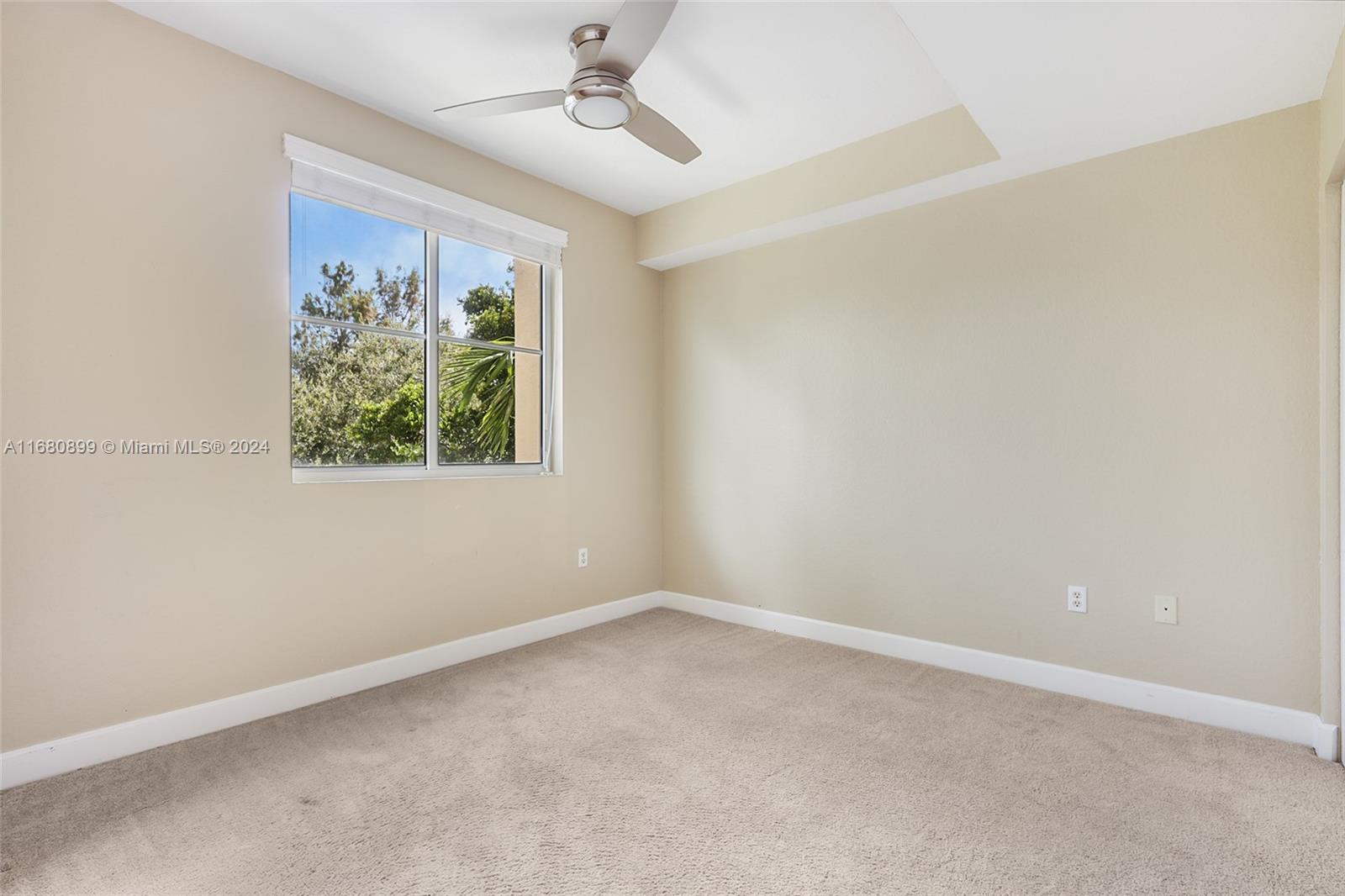 SAN RAPHAEL CONDO - Residential