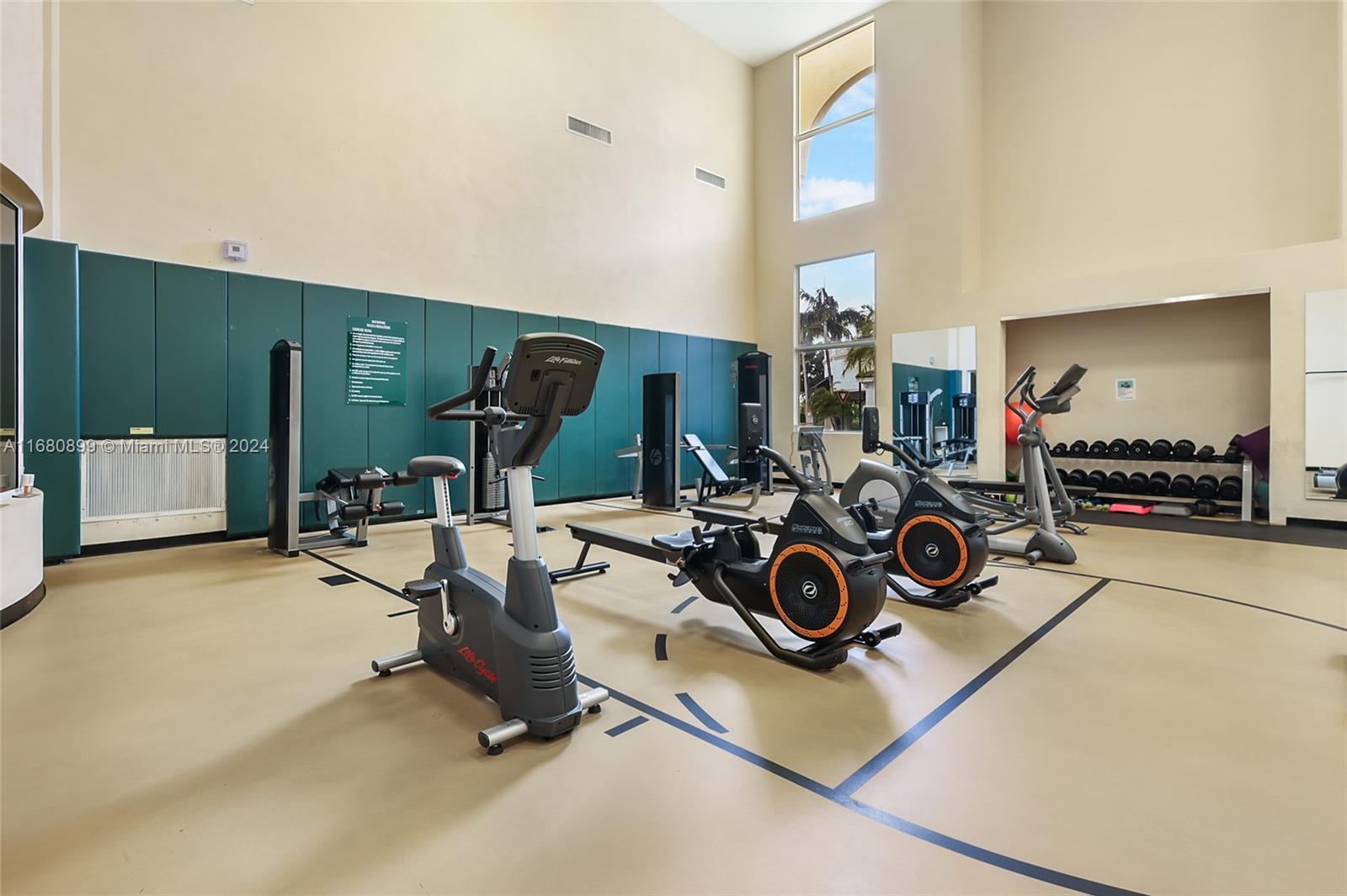 SAN RAPHAEL CONDO - Residential