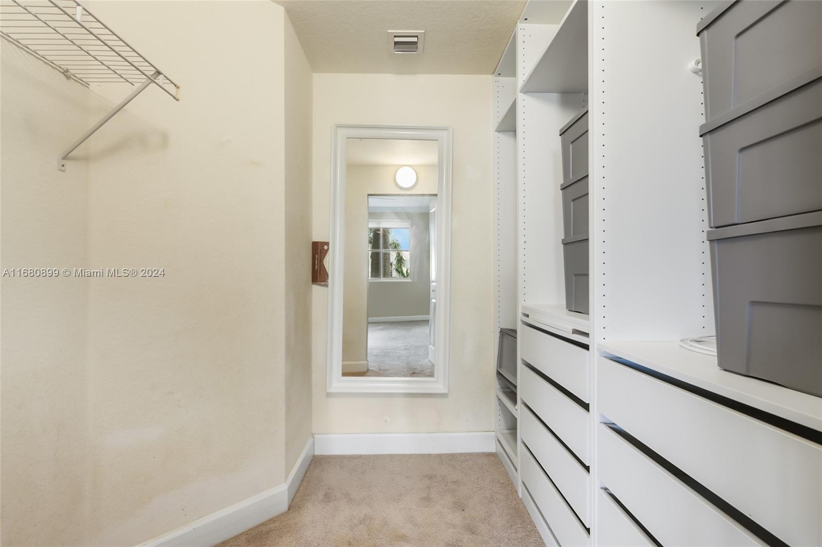 SAN RAPHAEL CONDO - Residential