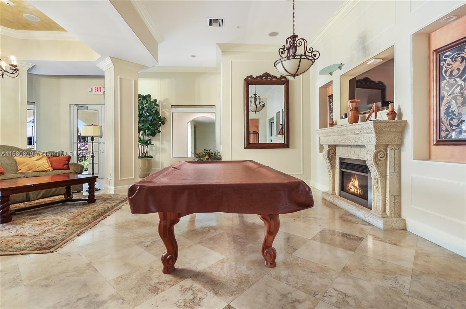 SAN RAPHAEL CONDO - Residential