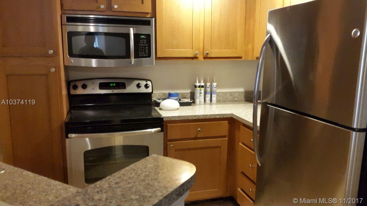 CORAL KEY CONDO - Residential Lease