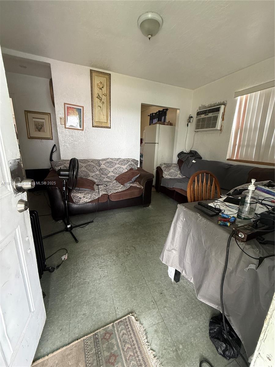 SYMMES - SHARMAN TRACT - Residential