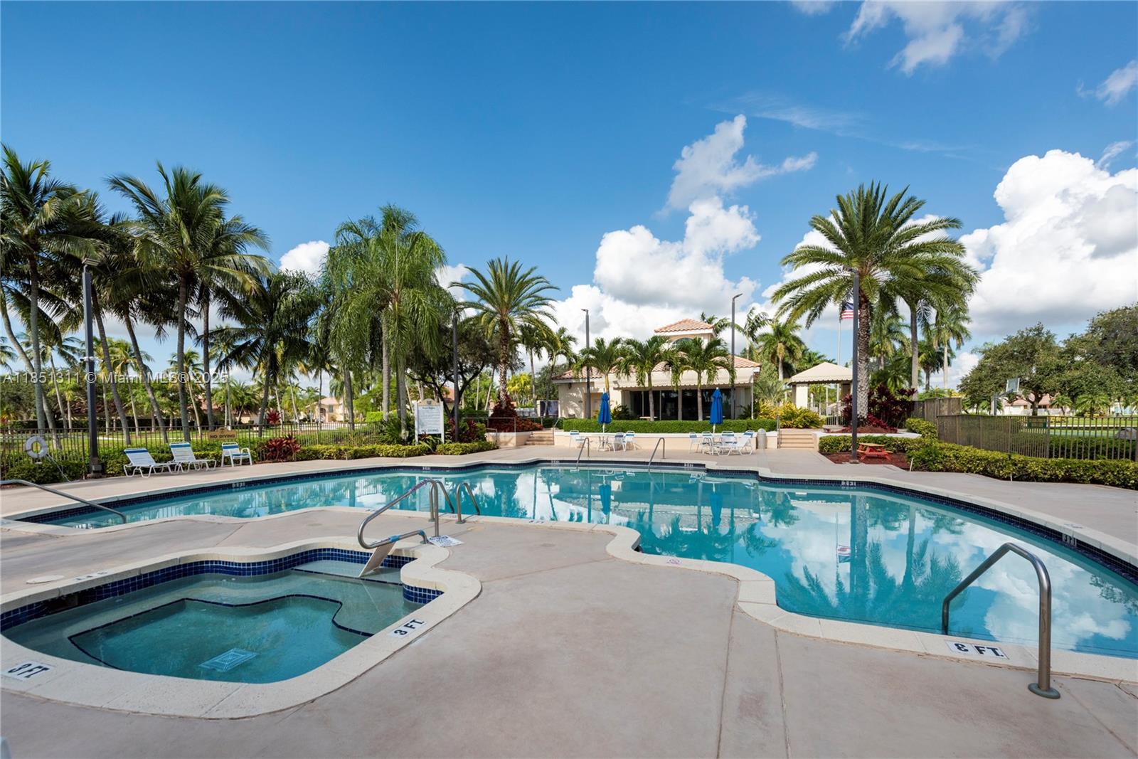 LAGUNA SPRINGS I - Residential