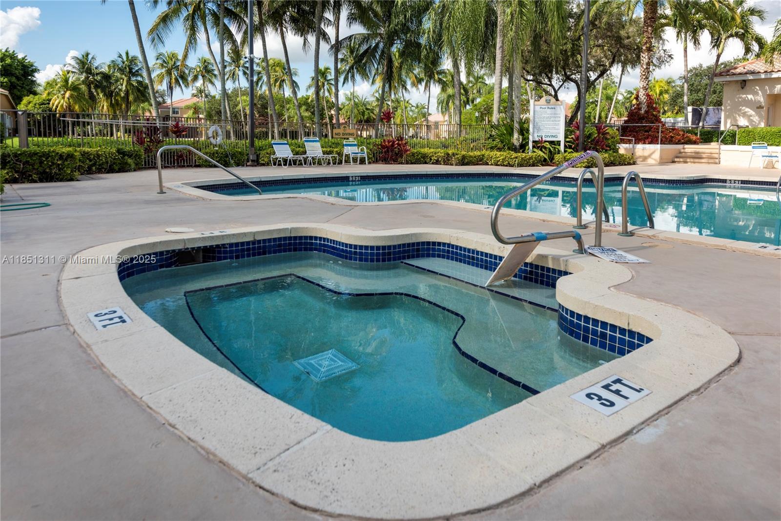 LAGUNA SPRINGS I - Residential