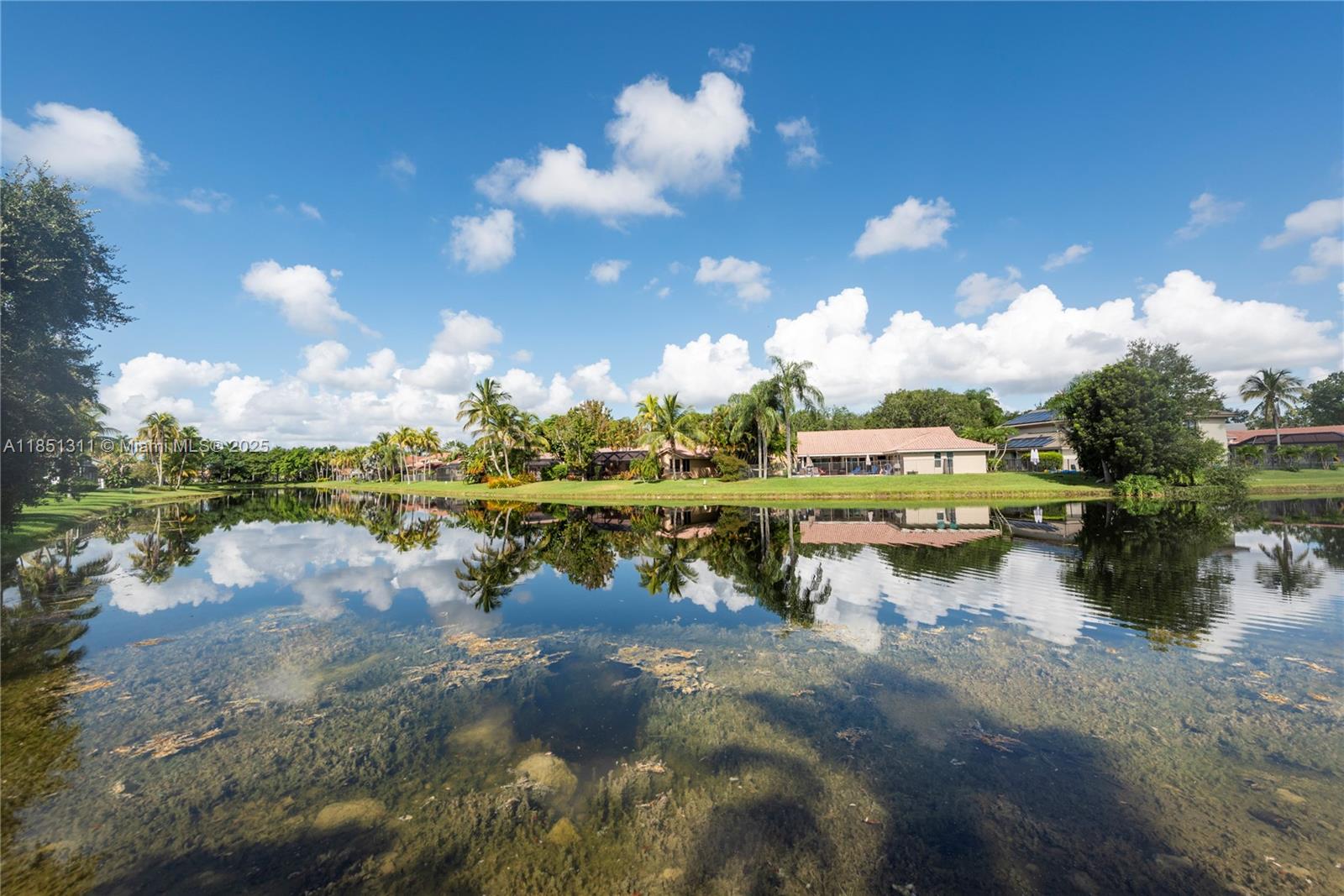 LAGUNA SPRINGS I - Residential