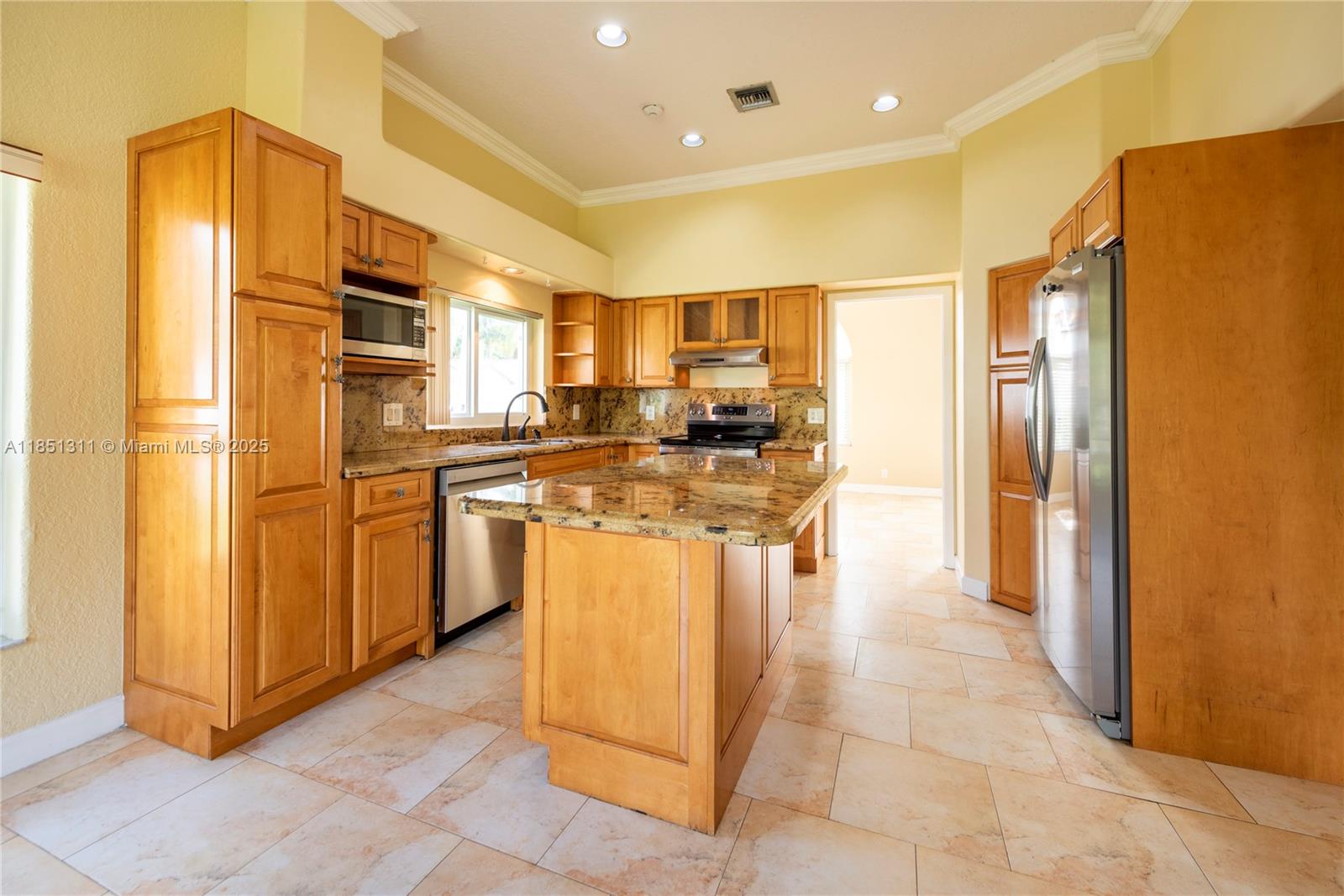 LAGUNA SPRINGS I - Residential