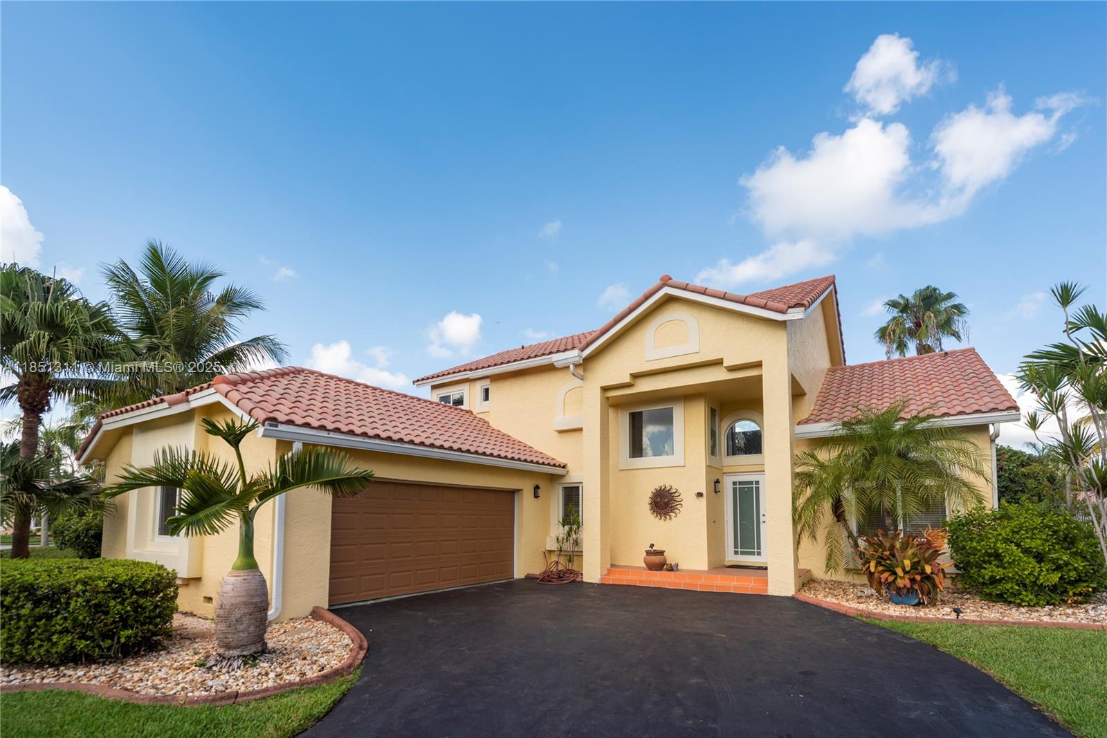 LAGUNA SPRINGS I - Residential
