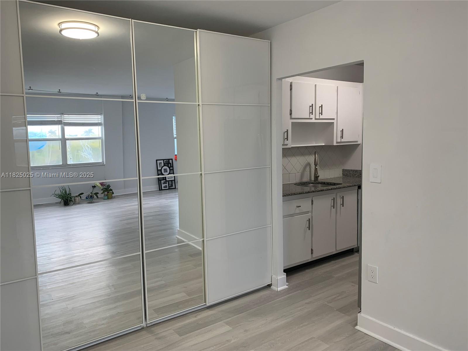 HORIZON HOUSE CONDO - Residential