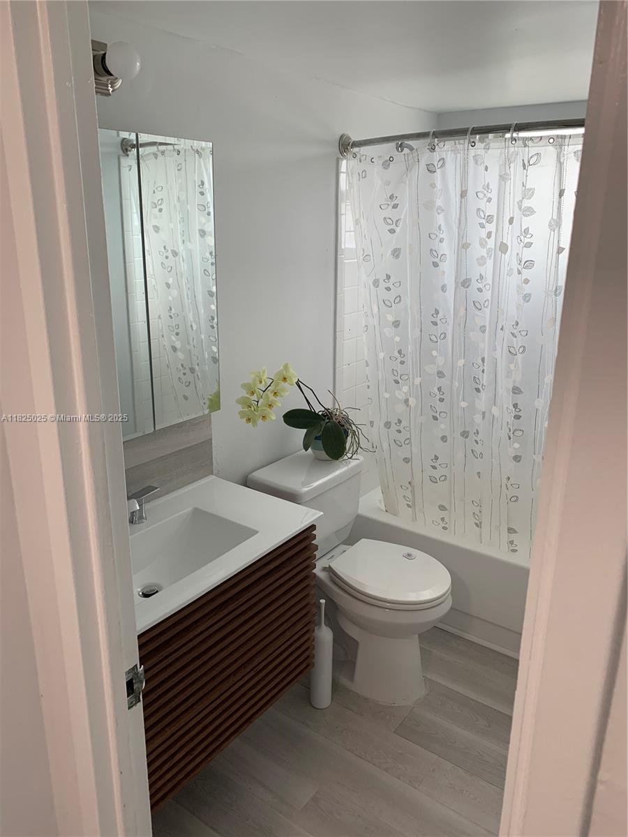 HORIZON HOUSE CONDO - Residential