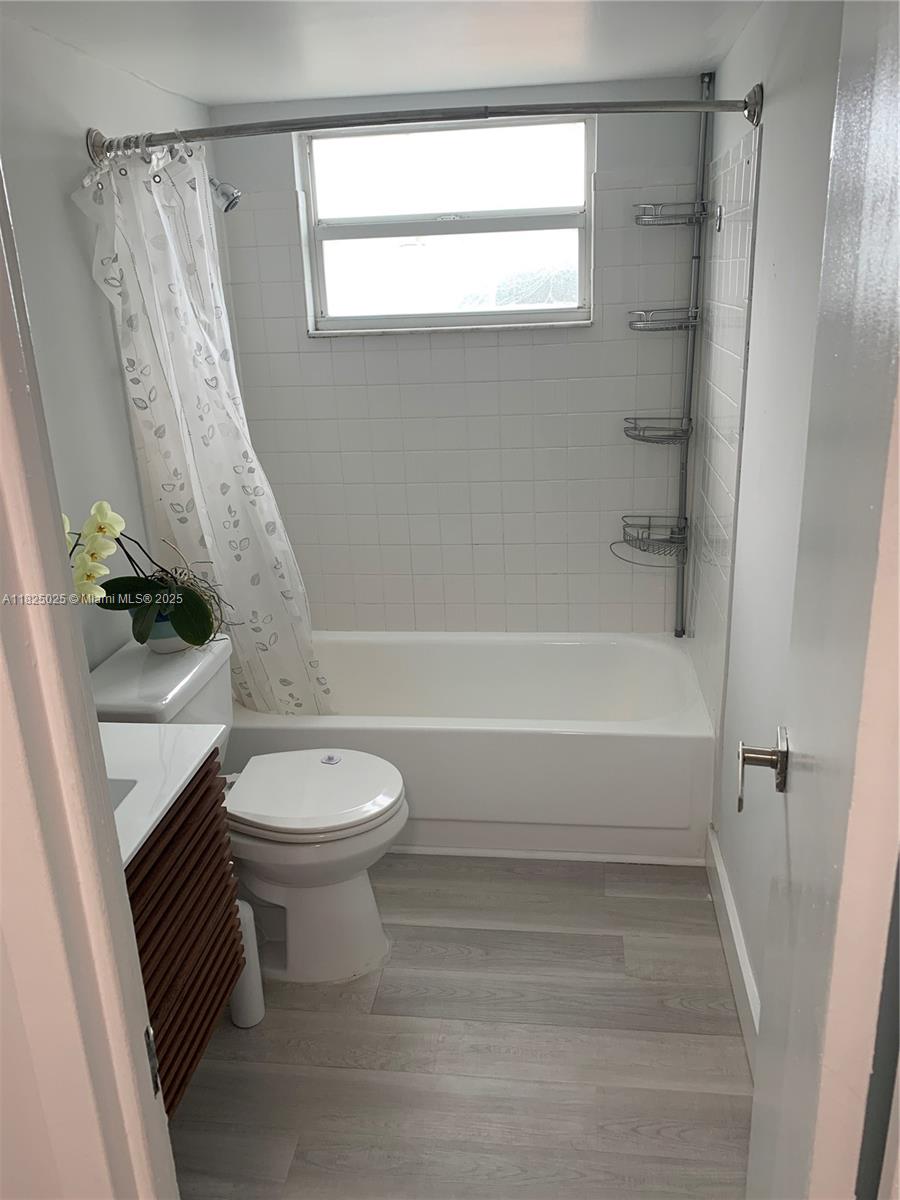 HORIZON HOUSE CONDO - Residential