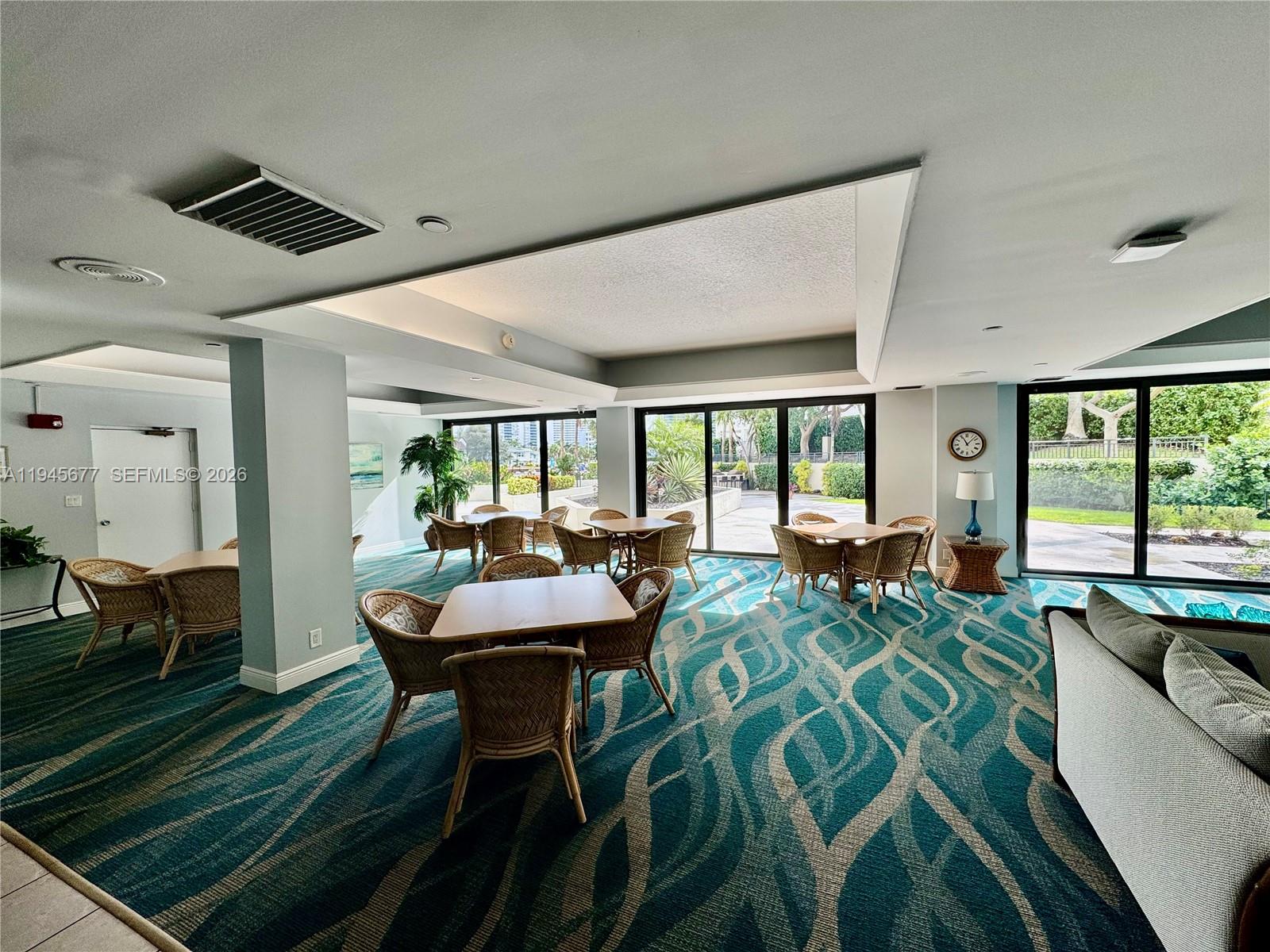 VOYAGER CONDO - Residential