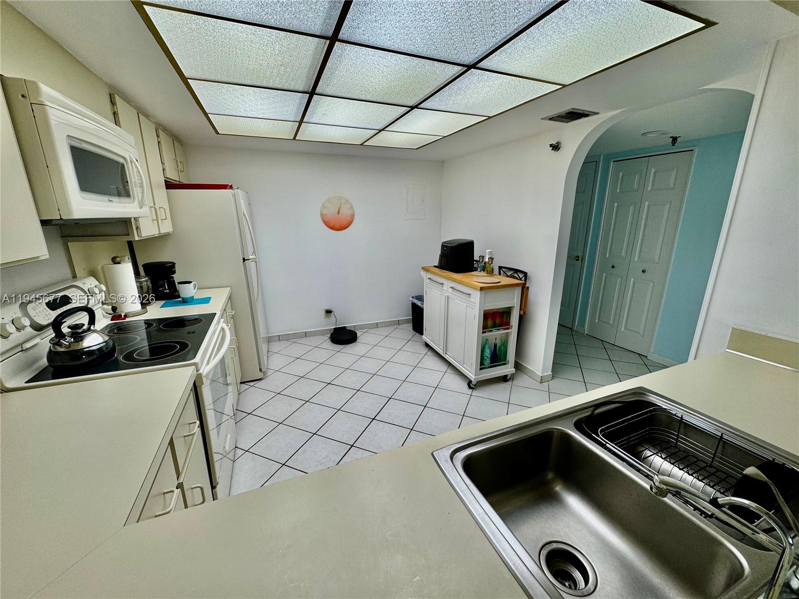 VOYAGER CONDO - Residential