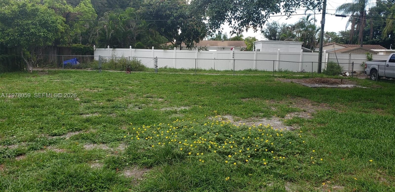 NORTH HOLLYWOOD - Residential Lease