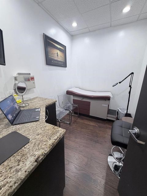 6141 SW 72 ST 130 South Miami FL 33143