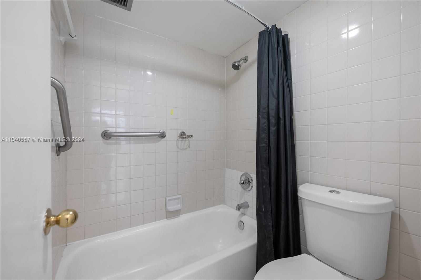 GATEWAY HOUSE CONDO - SOU - Residential Lease
