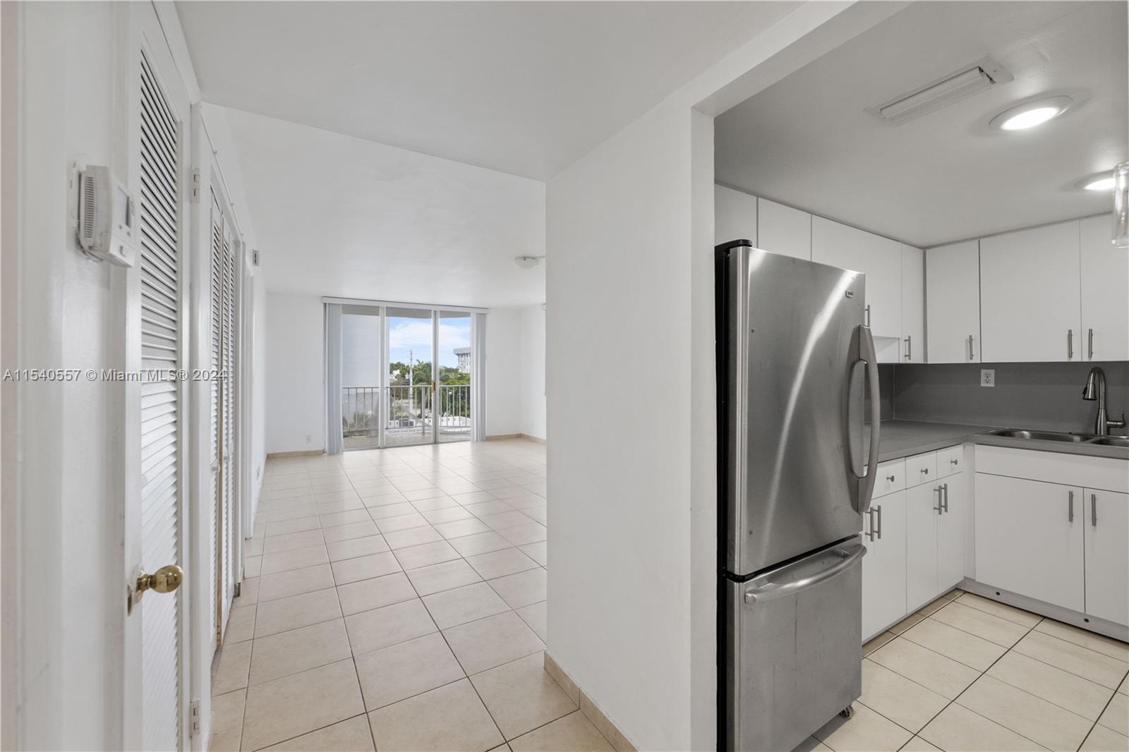 GATEWAY HOUSE CONDO - SOU - Residential Lease