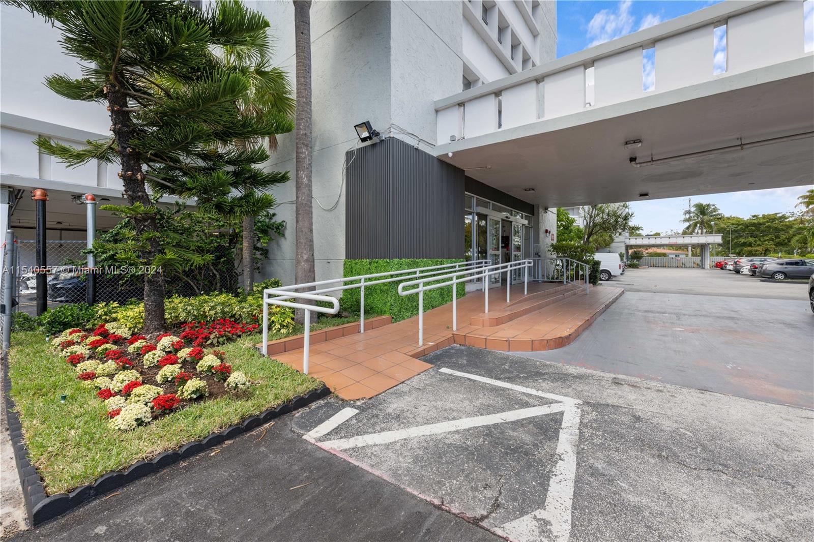 GATEWAY HOUSE CONDO - SOU - Residential Lease