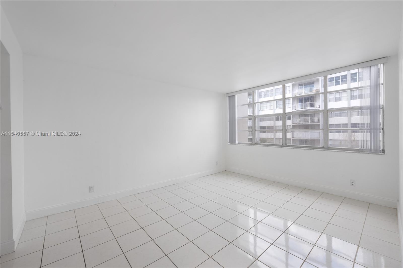 GATEWAY HOUSE CONDO - SOU - Residential Lease