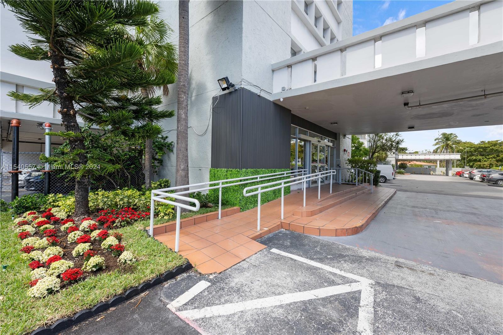 GATEWAY HOUSE CONDO - SOU - Residential Lease