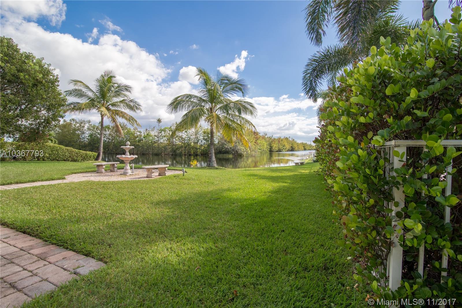 Encantada - Residential