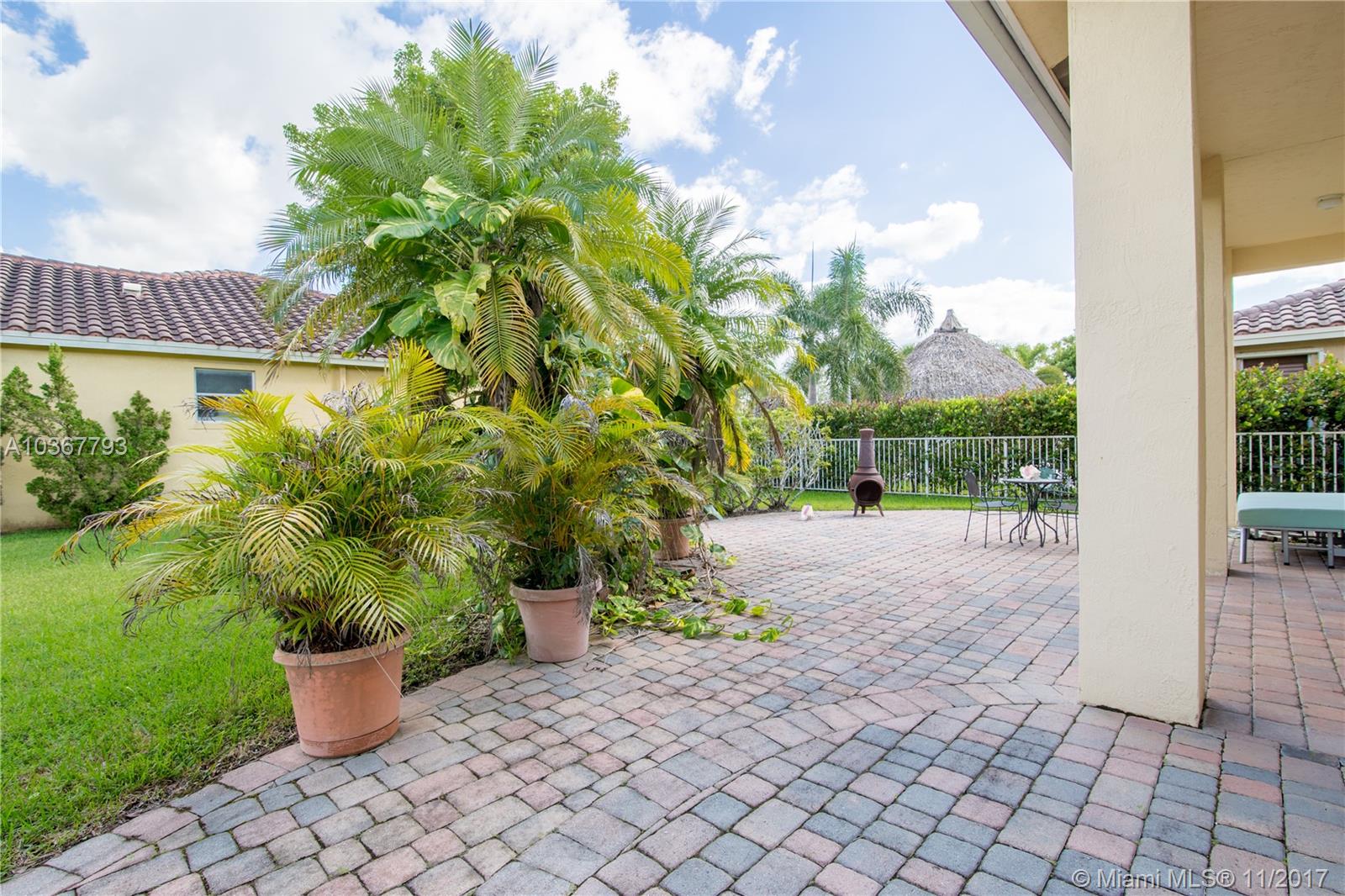 Encantada - Residential